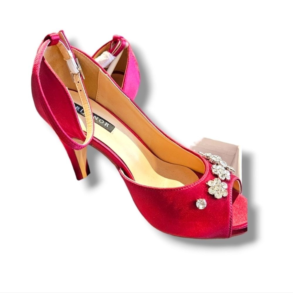 Open-Toe Burgundy Heels. Size 7 - Picture 4 of 14